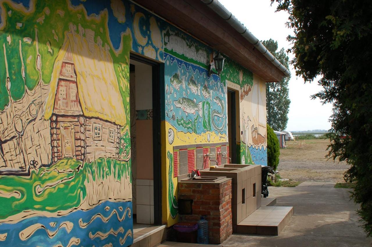 Camping Rogowo Mrzeżyno Esterno foto